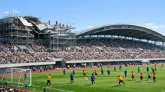 暴風雨で屋根被害、復旧費は約400万ユーロ ポルトガル・レイリア市営スタジアムのいま