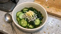 酢洗いで味がぼやけない:ちりめんじゃこ・胡瓜・わかめのさっぱり酢の物