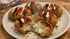 冷凍コロッケが割れない揚げ方：凍ったまま・油たっぷり・触らないでカリッと仕上げる