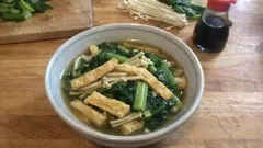 小松菜とえのき、油揚げで手早く一品：だしが染みるやさしい煮浸しレシピ