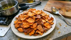 屋台みたいに大きくパリッと：さつまいもチップスをカリッと揚げるコツ