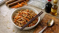 しらたきで軽やか&ボリュームアップ:作り置きに便利な金平牛蒡レシピ