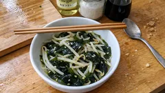 火を使わずあと一品：レンジで作る「もやしとわかめの酢の物」甘酢でさっぱり