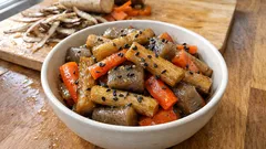 「ごぼうは太めが正解」噛むほど旨い太いきんぴらごぼう—作り置き&お弁当に